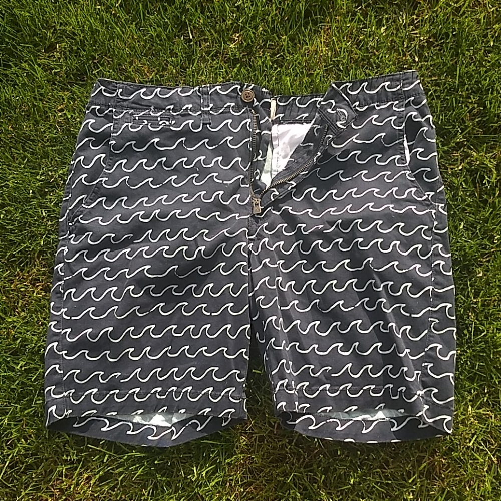 Wave pattern shorts